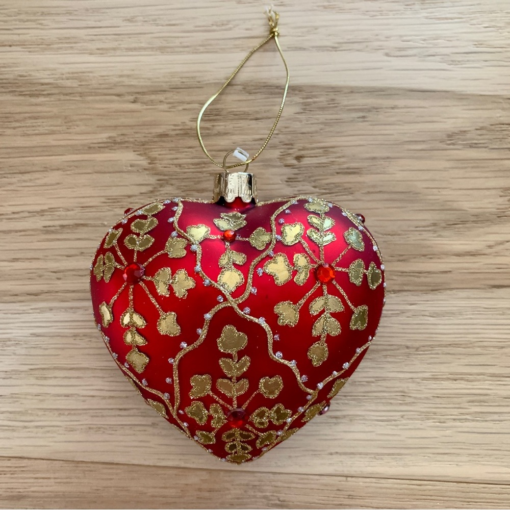 Beautiful Glass Heart Ornament